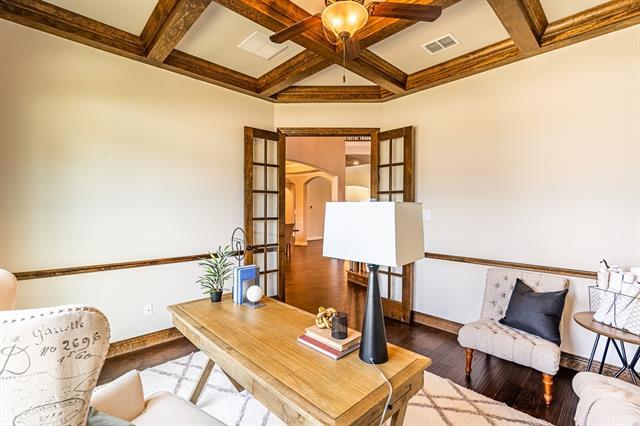 Foto del edificio - 9006 Forest Park Ct