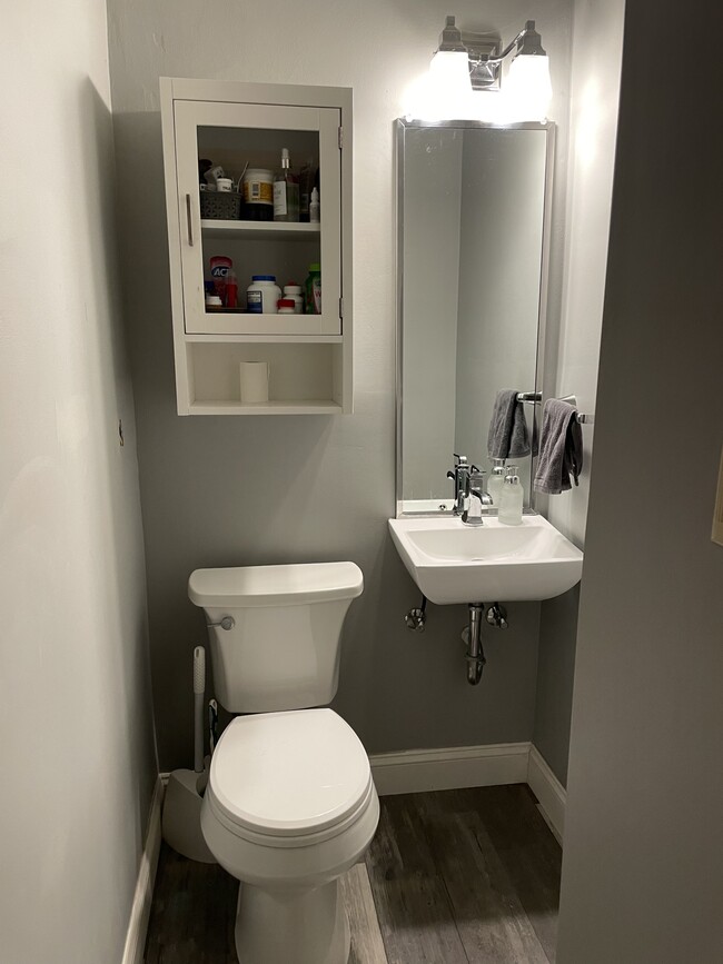 1/2 bath off kitchen - 2203 Lefeber Ave