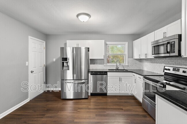 Building Photo - 1232 Beverly Dr