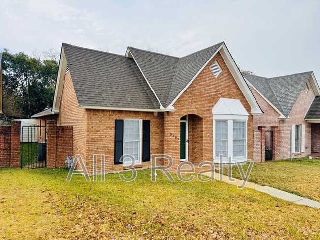 Building Photo - 3107 Sutton Dr