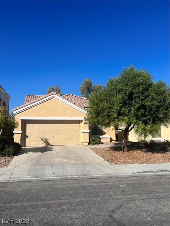 Foto principal - 9004 High Horizon Ave