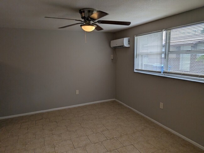 Photo - 9415 Eastfield Rd-B Apartment