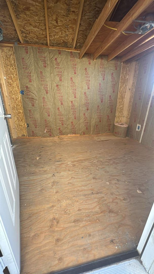 Building Photo - 4 Bedroom/2 Bath Home awaits you nestled in Fernley