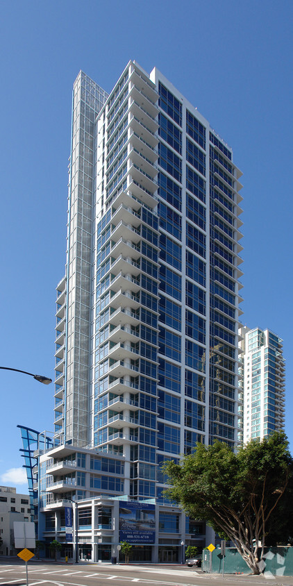 Primary Photo - Sapphire Tower