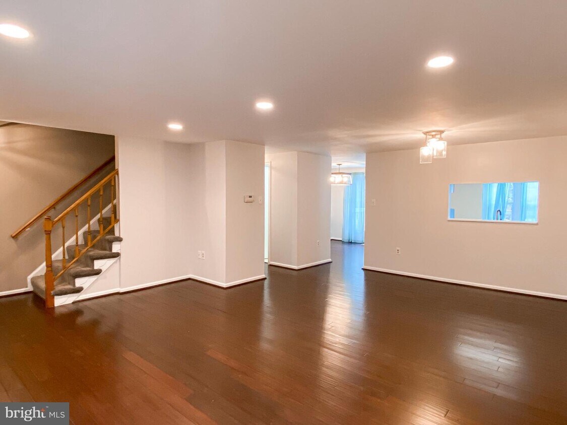 20546 Afternoon Ln, Germantown, MD 20874 Townhome Rentals in