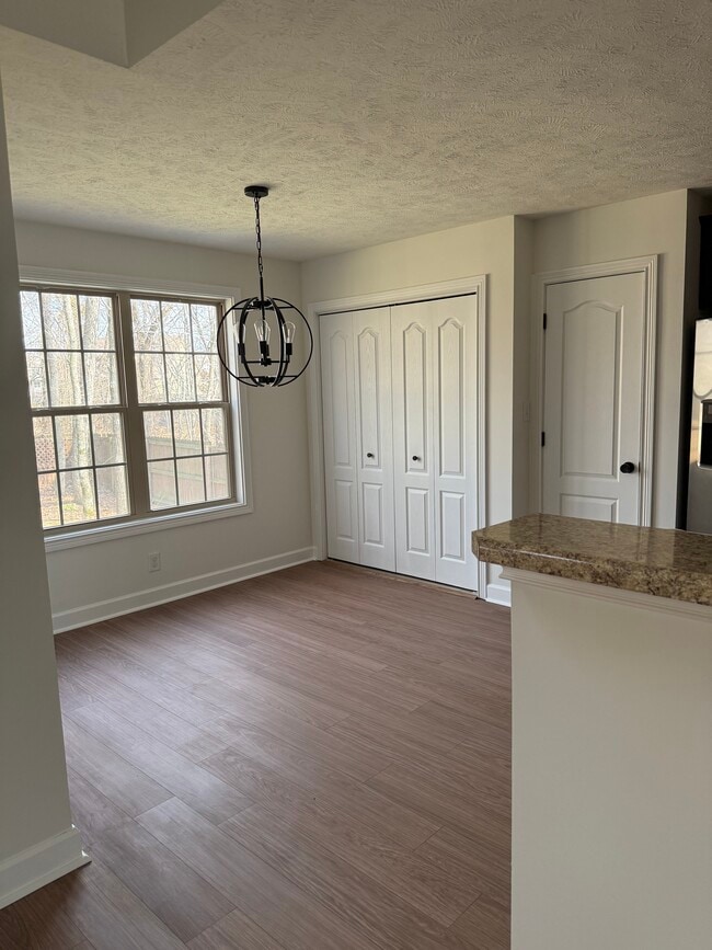 Building Photo - 642 Fox Hound Dr