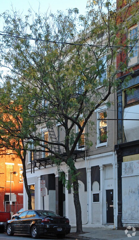 Primary Photo - 1712 Elm St