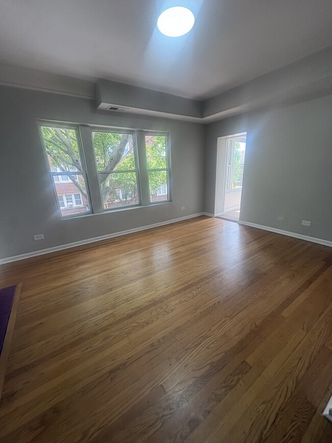 Building Photo - 1253 W 80th St