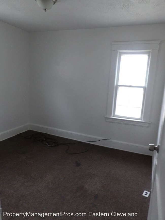 Foto del edificio - 13400 Eaglesmere Ave