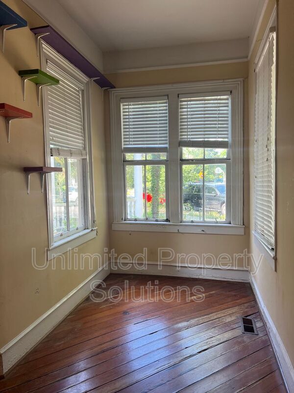 Foto del edificio - 216 N 6th St