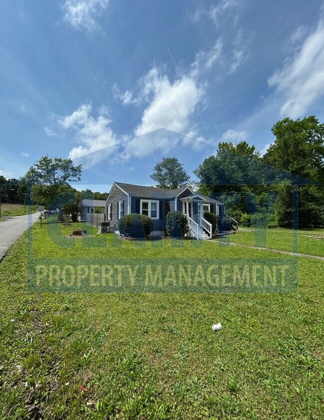 Foto del edificio - Centrally located 3 bedroom home!