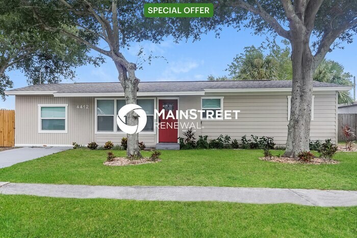 Primary Photo - 4 Bedroom Pet-Friendly Home in Tampa, FL w...