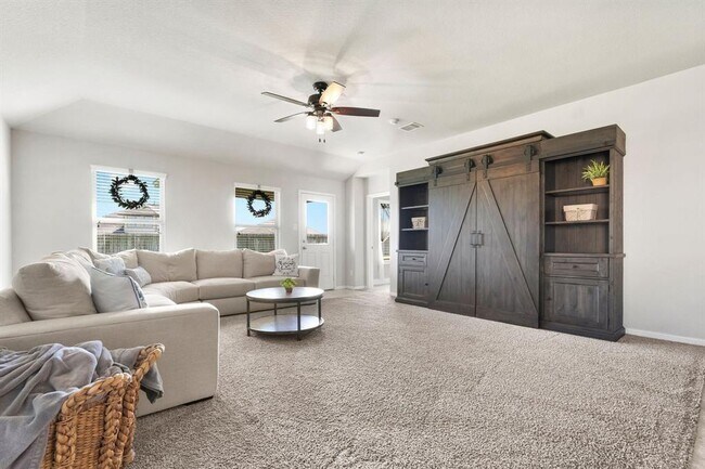 Foto del edificio - 3047 Darlington Ct