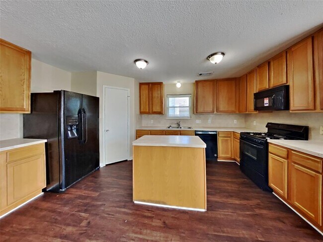 Foto del edificio - 201 Mammoth Springs Ln