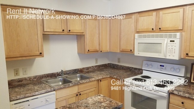 Foto del edificio - 9481 Highland Oak Dr