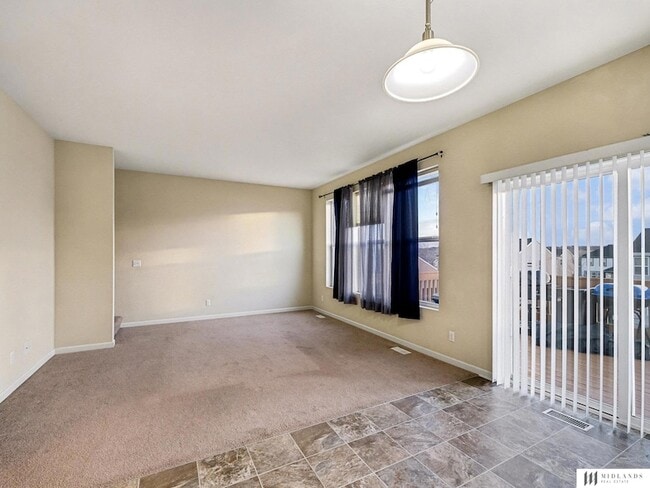 Photo - 8417 S 65th St House