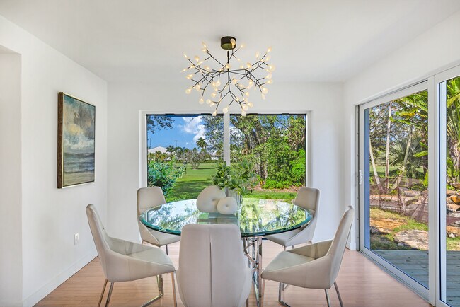 Foto del edificio - 667 NE 105th St