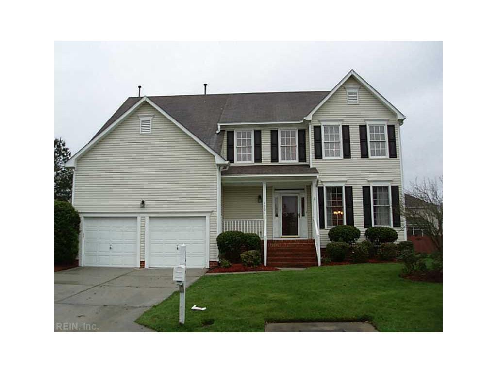 Primary Photo - BEAUTIFUL UPDATED HOME WITH FENCED BACKYAR...