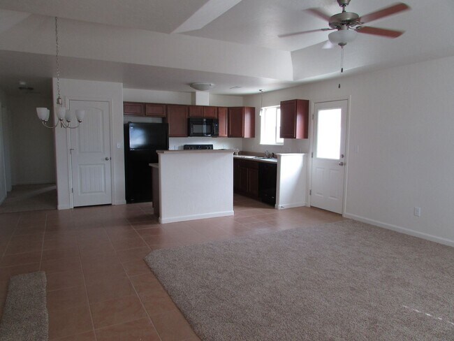Foto del edificio - 2456 Hannah Ln