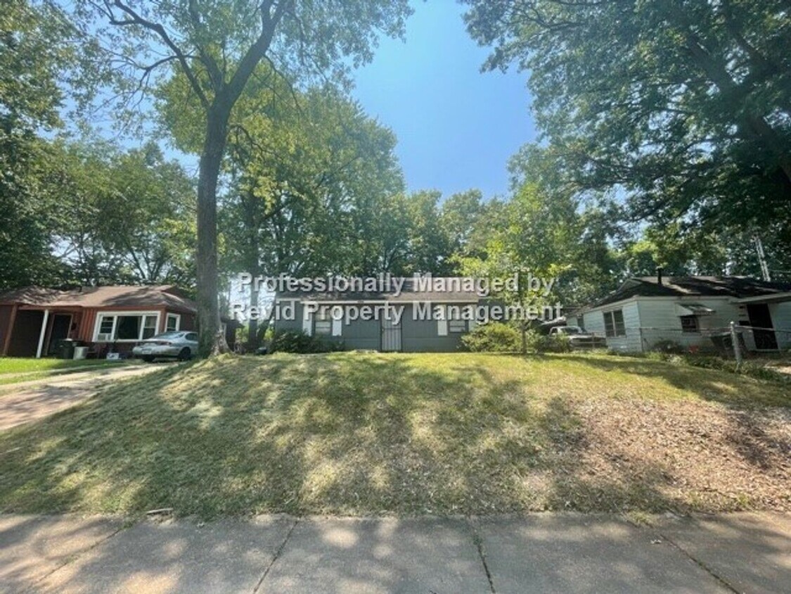 Primary Photo - 2 Bedroom Home!