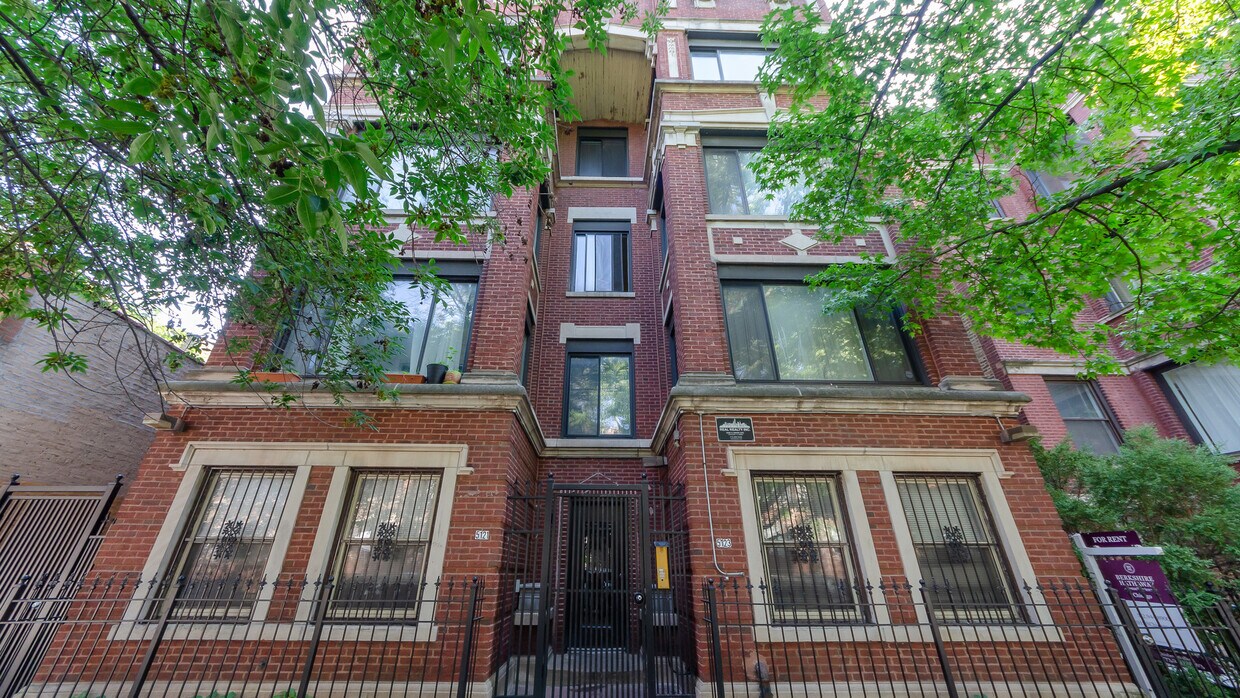 Foto principal - 5123 S Ingleside Ave