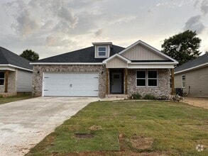 Building Photo - 135 Sky Dr