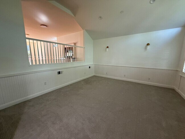 Building Photo - ? Elegant & Expansive Redwood City Home – ...