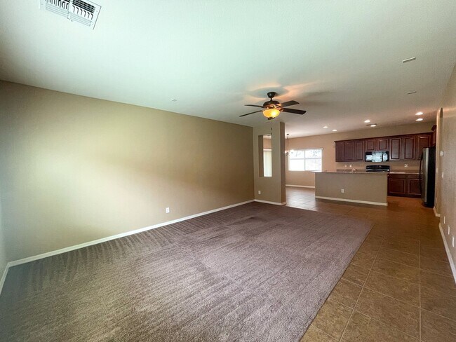 Building Photo - 1541 W Crape Rd