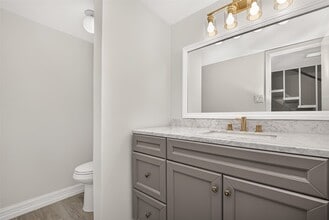 Building Photo - 10383 Briar Forest Dr