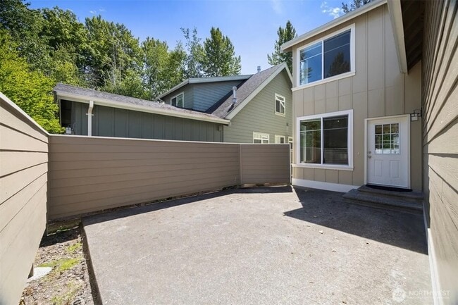 Foto del edificio - 6214 Malloy Ave