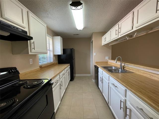 Foto del edificio - 7204 Shadow Bend Dr