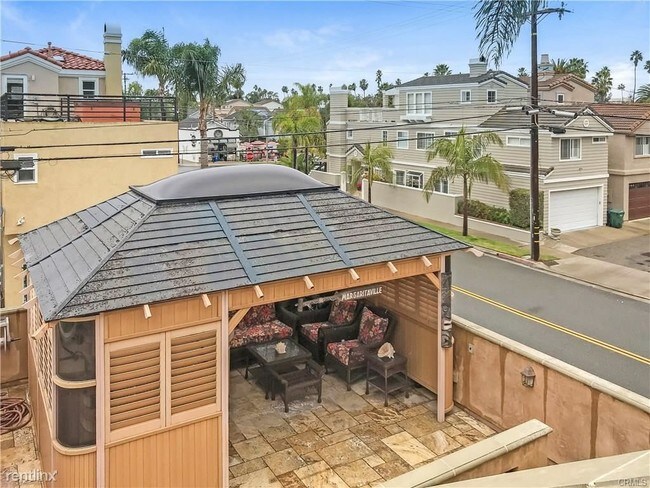 Foto del edificio - 4 br, 4 bath House - 527 10th St