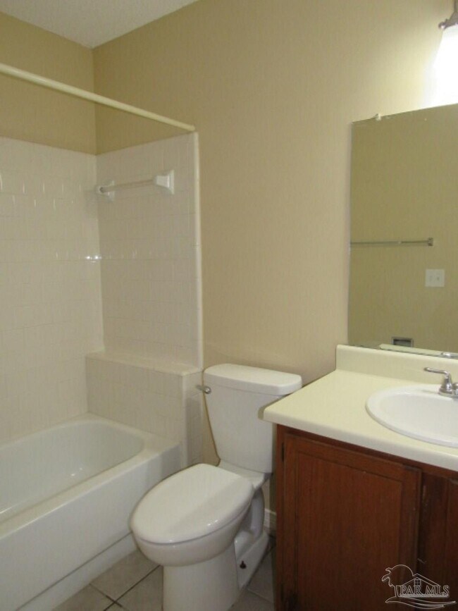 Foto del edificio - 3318 Pine Forest Rd