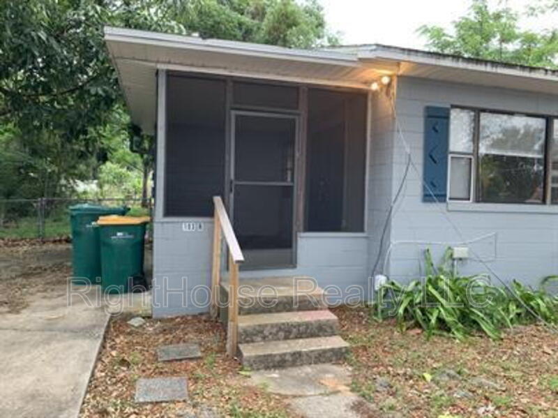 Primary Photo - 1220 Morin St