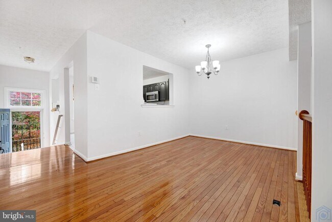 Foto del edificio - 2406 Lemontree Ln