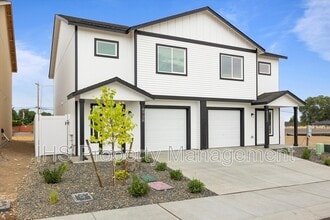 Building Photo - 4732 W Quinault Dr