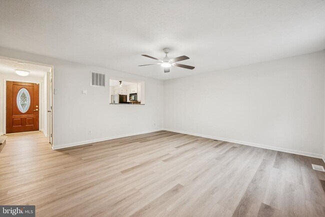 Foto del edificio - 29 Wagon Wheel Dr