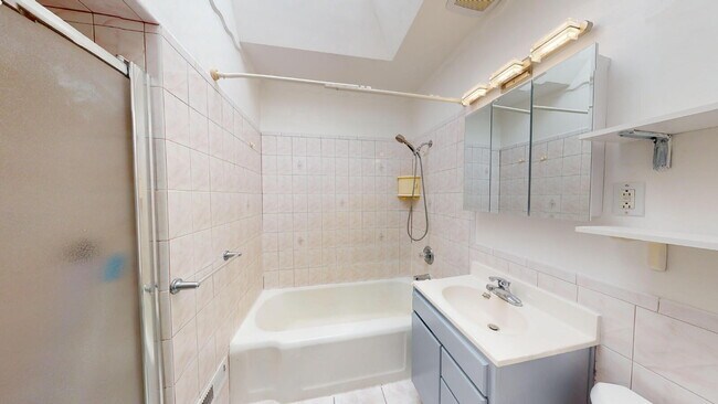 Foto del edificio - Charming Outer Sunset Single Family Home w...