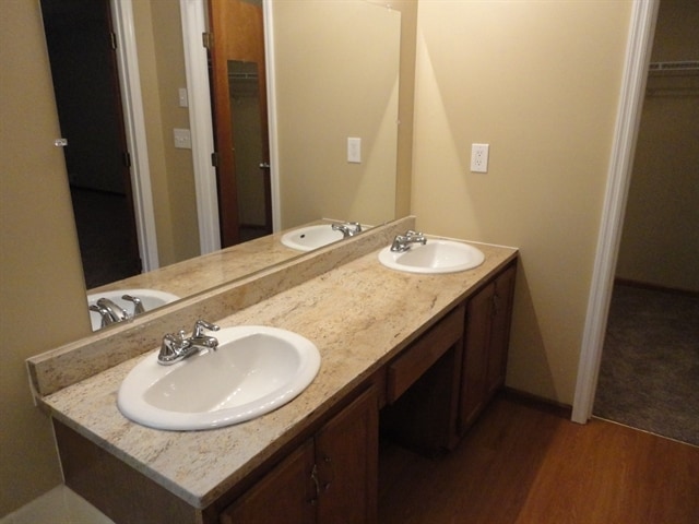 Building Photo - 3543 Oak Spring Dr