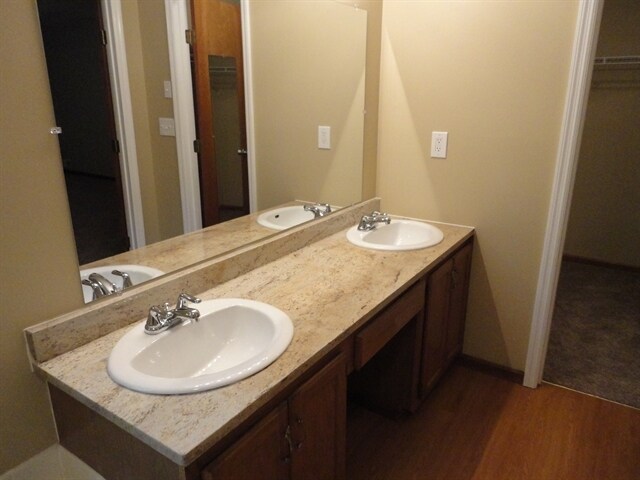 Foto del edificio - 3543 Oak Spring Dr