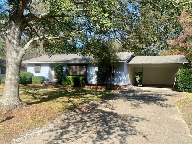 Foto del edificio - Nice 3 Bedroom Home in North Jackson!!!