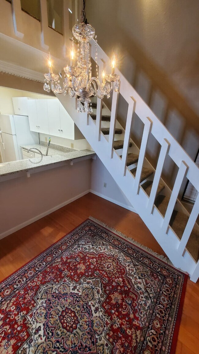 Dining area - 2504 S 317th St