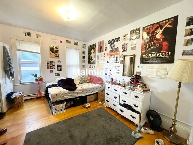 Foto del edificio - 168 Hillside St