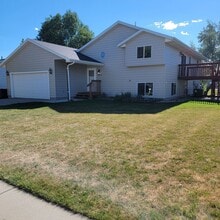 Building Photo - 3021 Gypsey Rd