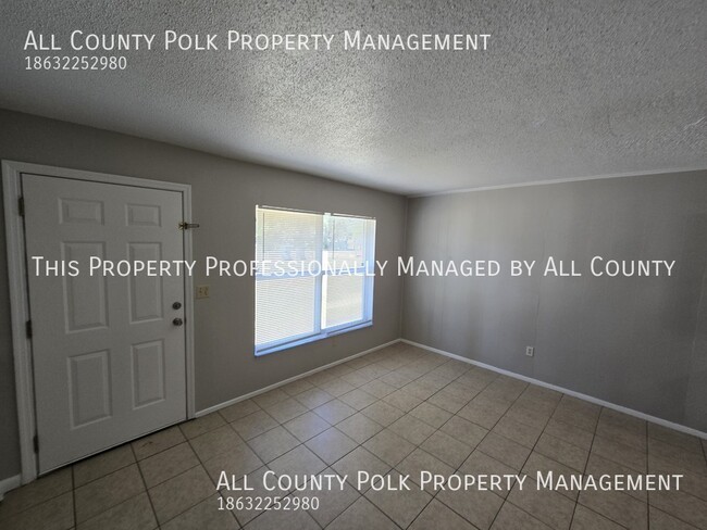 Building Photo - Great 2 Bedroom in Polk City, Available Now!