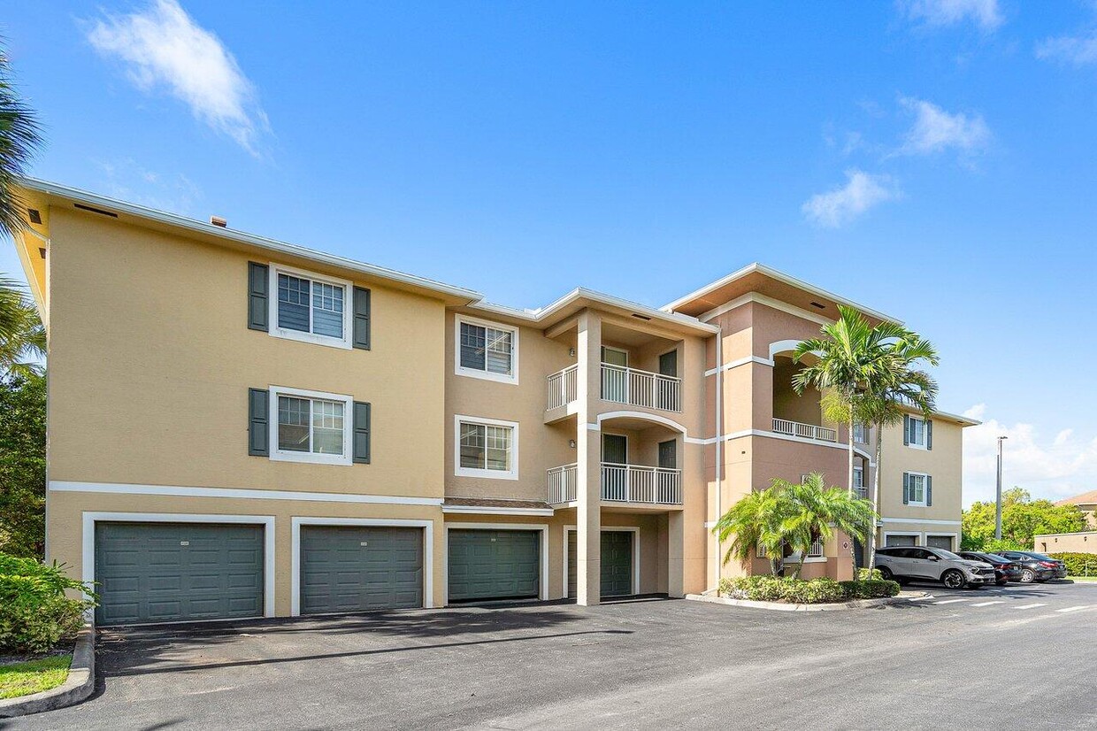 Primary Photo - 6400 Emerald Dunes Dr