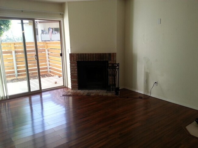 Foto del edificio - 1780 S El Camino Real