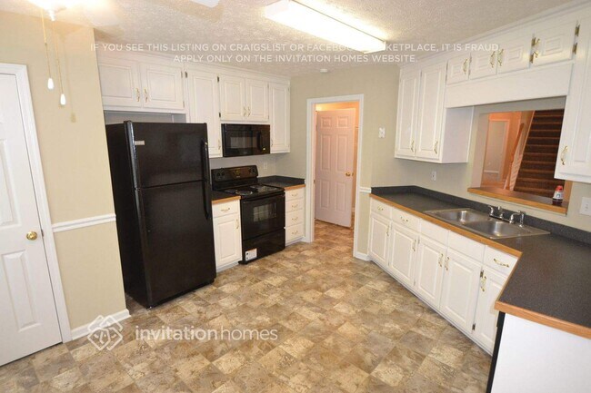 Building Photo - 220 Chinns Way