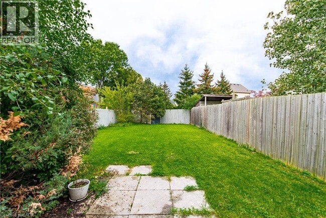 Building Photo - 119 Summers Dr