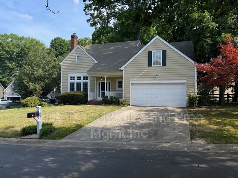 Primary Photo - 6134 Park Hill Rd